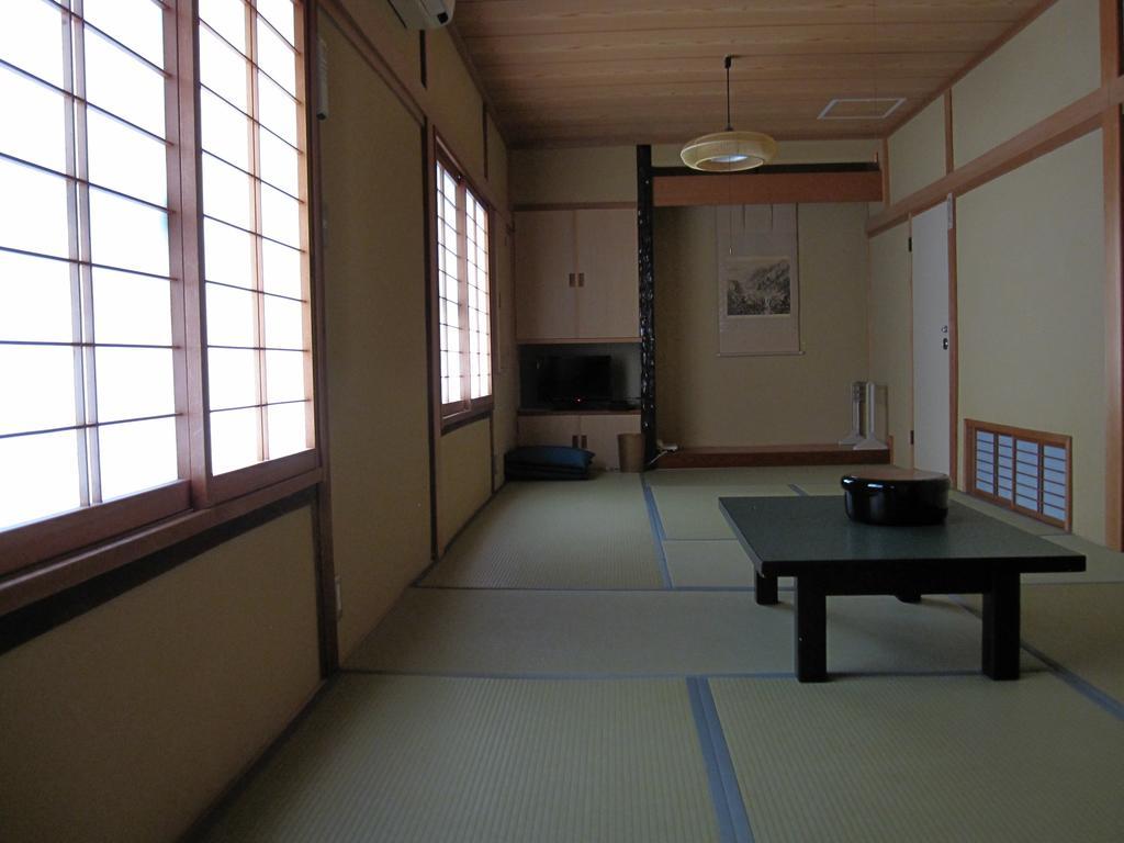 Manshuya Gujo Exterior photo